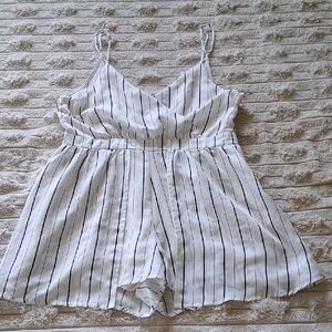 En Creme Black and White Jumpsuit with Relaxed Fit